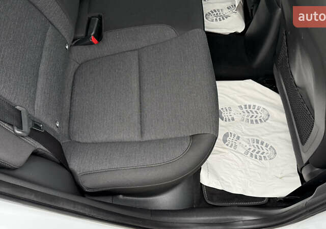 Белый Хендай Kona, объемом двигателя 0 л и пробегом 70 тыс. км за 16950 $, фото 51 на Automoto.ua