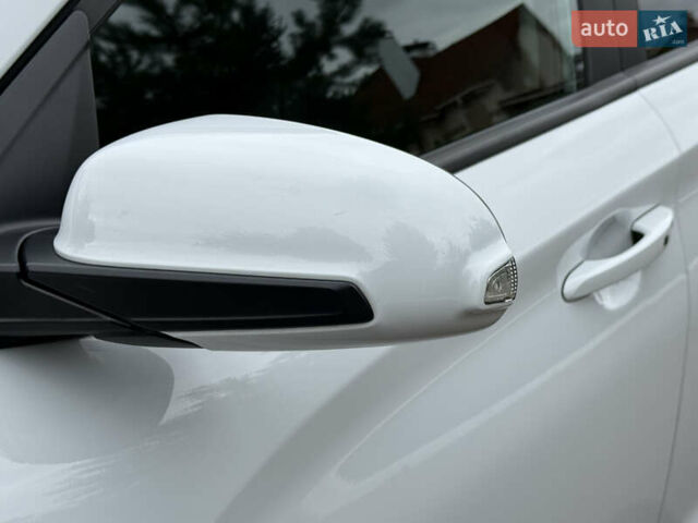 Білий Хендай Kona, об'ємом двигуна 0 л та пробігом 95 тис. км за 18150 $, фото 51 на Automoto.ua