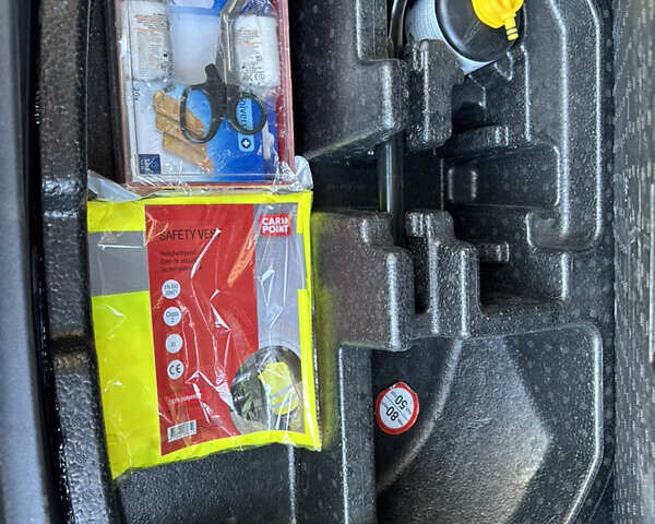 Білий Хендай Kona, об'ємом двигуна 0 л та пробігом 92 тис. км за 17200 $, фото 5 на Automoto.ua