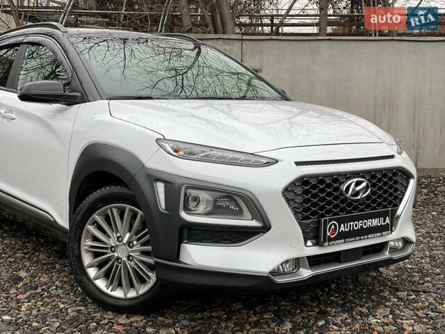 Белый Хендай Kona, объемом двигателя 1.59 л и пробегом 43 тыс. км за 20490 $, фото 1 на Automoto.ua