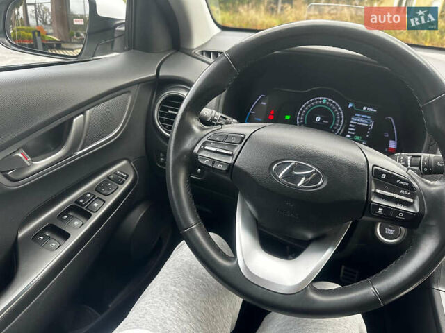 Белый Хендай Kona, объемом двигателя 0 л и пробегом 130 тыс. км за 19200 $, фото 15 на Automoto.ua