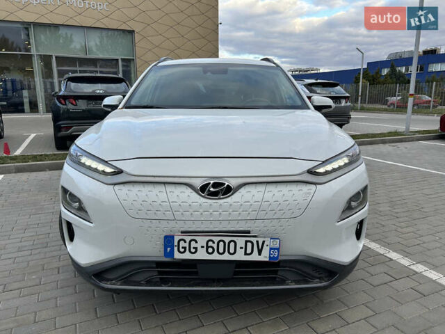 Хендай Kona 2020 в Днепре (Днепропетровске) на Automoto.ua Белый Хендай Kona, объемом двигателя 0 л и пробегом 57 тыс. км за 14900 $, фото 1 на Automoto.ua
