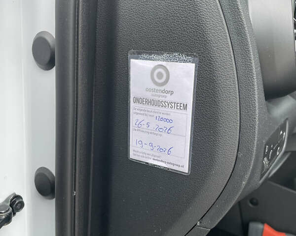 Білий Хендай Kona, об'ємом двигуна 0 л та пробігом 110 тис. км за 17300 $, фото 36 на Automoto.ua