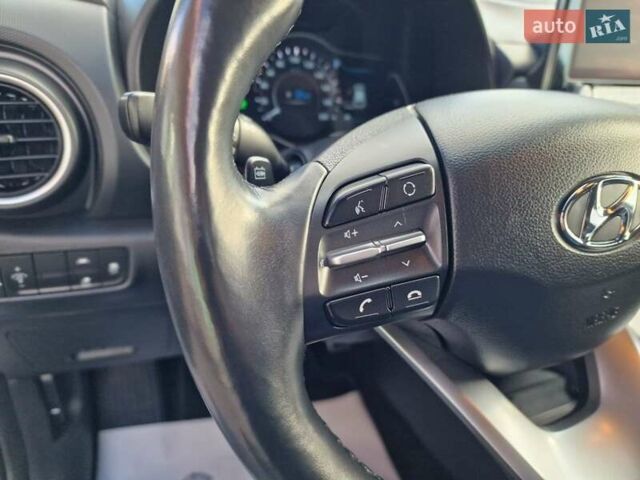 Белый Хендай Kona, объемом двигателя 0 л и пробегом 70 тыс. км за 16500 $, фото 28 на Automoto.ua