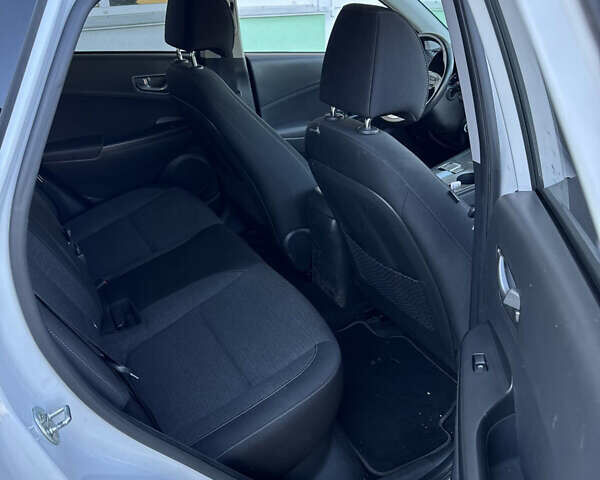 Білий Хендай Kona, об'ємом двигуна 0 л та пробігом 92 тис. км за 17200 $, фото 25 на Automoto.ua