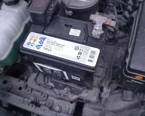 Білий Хендай Kona, об'ємом двигуна 0 л та пробігом 93 тис. км за 18950 $, фото 67 на Automoto.ua