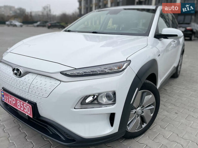Білий Хендай Kona, об'ємом двигуна 0 л та пробігом 110 тис. км за 17300 $, фото 22 на Automoto.ua