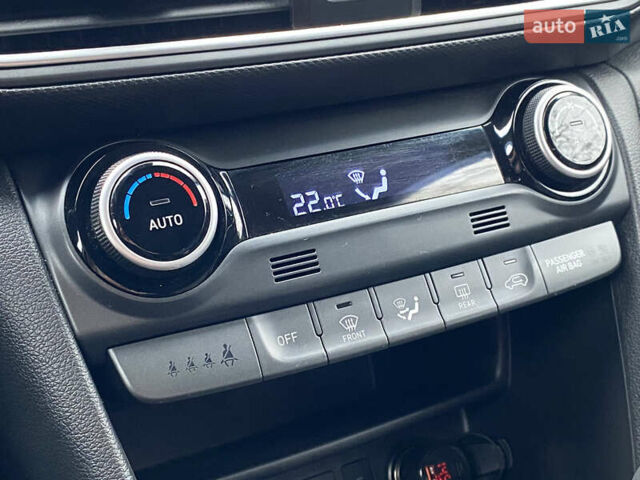 Белый Хендай Kona, объемом двигателя 1.59 л и пробегом 43 тыс. км за 20490 $, фото 30 на Automoto.ua