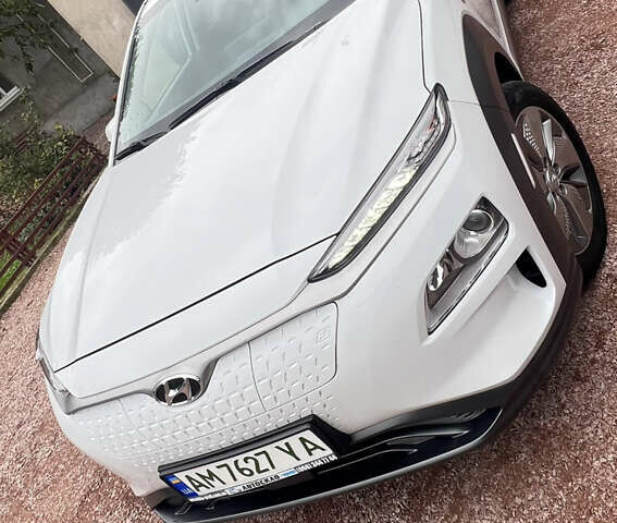 Білий Хендай Kona, об'ємом двигуна 0 л та пробігом 47 тис. км за 17300 $, фото 1 на Automoto.ua