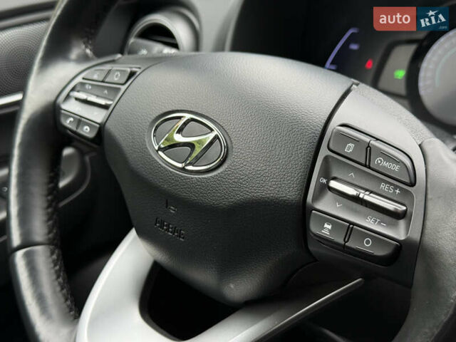 Білий Хендай Kona, об'ємом двигуна 0 л та пробігом 95 тис. км за 18150 $, фото 97 на Automoto.ua