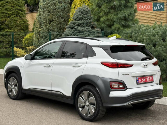 Білий Хендай Kona, об'ємом двигуна 0 л та пробігом 95 тис. км за 18150 $, фото 34 на Automoto.ua