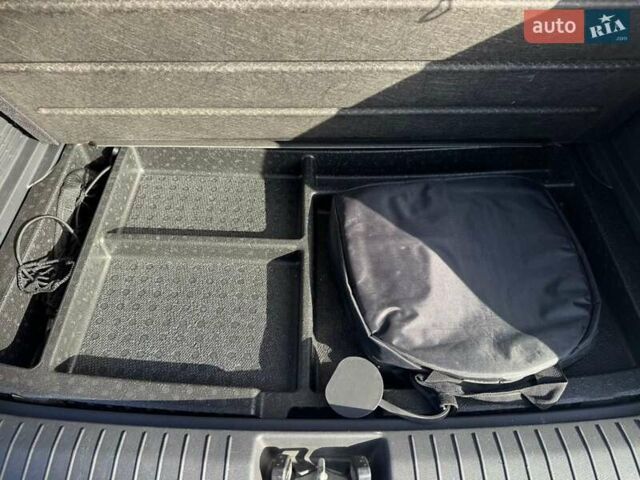 Белый Хендай Kona, объемом двигателя 0 л и пробегом 71 тыс. км за 18900 $, фото 12 на Automoto.ua