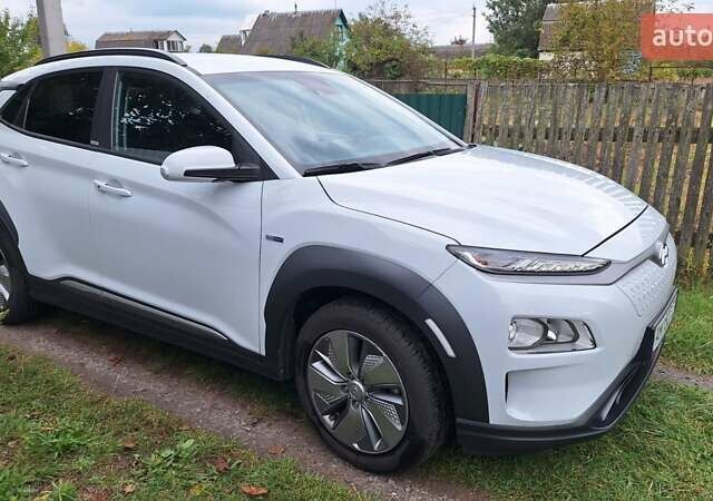 Белый Хендай Kona, объемом двигателя 0 л и пробегом 55 тыс. км за 16500 $, фото 15 на Automoto.ua