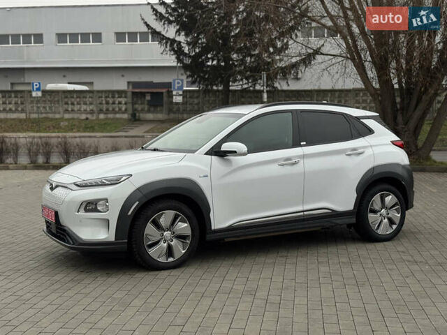 Білий Хендай Kona, об'ємом двигуна 0 л та пробігом 82 тис. км за 18500 $, фото 8 на Automoto.ua