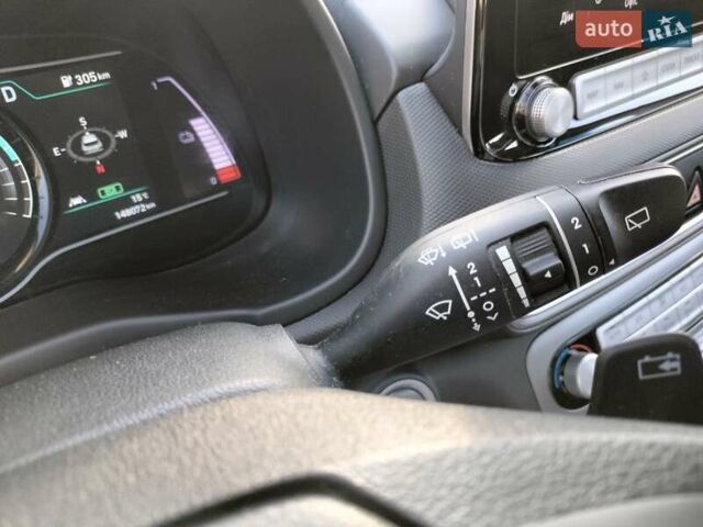 Білий Хендай Kona, об'ємом двигуна 0 л та пробігом 149 тис. км за 17000 $, фото 3 на Automoto.ua