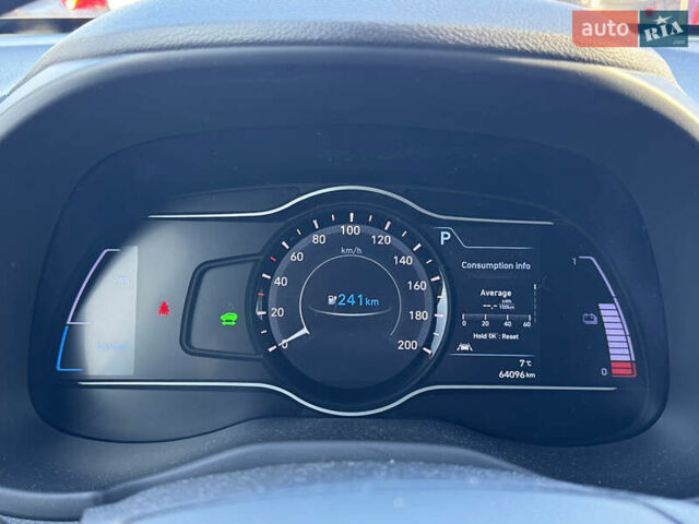 Білий Хендай Kona, об'ємом двигуна 0 л та пробігом 64 тис. км за 17500 $, фото 9 на Automoto.ua