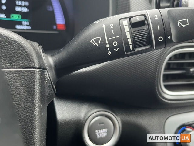 Білий Хендай Kona, об'ємом двигуна 39 л та пробігом 46 тис. км за 16999 $, фото 17 на Automoto.ua