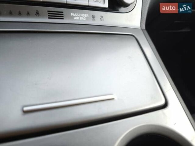 Белый Хендай Kona, объемом двигателя 0 л и пробегом 129 тыс. км за 17777 $, фото 43 на Automoto.ua