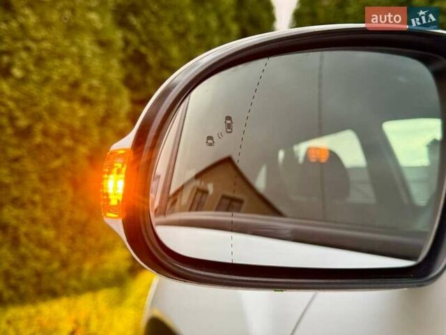 Белый Хендай Kona, объемом двигателя 0 л и пробегом 70 тыс. км за 17700 $, фото 12 на Automoto.ua