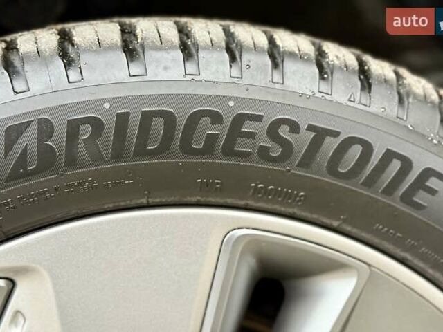 Белый Хендай Kona, объемом двигателя 0 л и пробегом 115 тыс. км за 17250 $, фото 35 на Automoto.ua