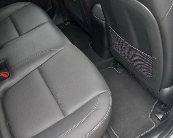 Білий Хендай Kona, об'ємом двигуна 0 л та пробігом 93 тис. км за 18950 $, фото 7 на Automoto.ua