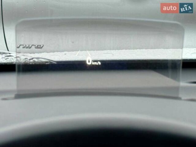 Белый Хендай Kona, объемом двигателя 0 л и пробегом 70 тыс. км за 17700 $, фото 5 на Automoto.ua
