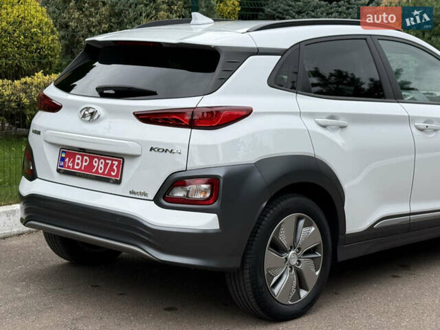 Білий Хендай Kona, об'ємом двигуна 0 л та пробігом 95 тис. км за 18150 $, фото 38 на Automoto.ua
