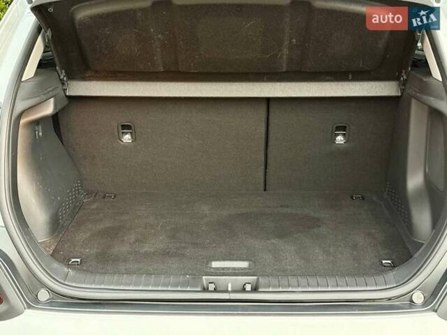 Белый Хендай Kona, объемом двигателя 0 л и пробегом 70 тыс. км за 17700 $, фото 14 на Automoto.ua