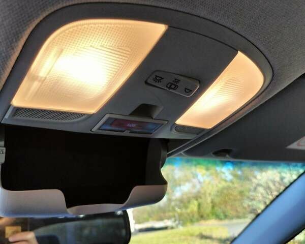 Білий Хендай Kona, об'ємом двигуна 0 л та пробігом 149 тис. км за 17000 $, фото 16 на Automoto.ua