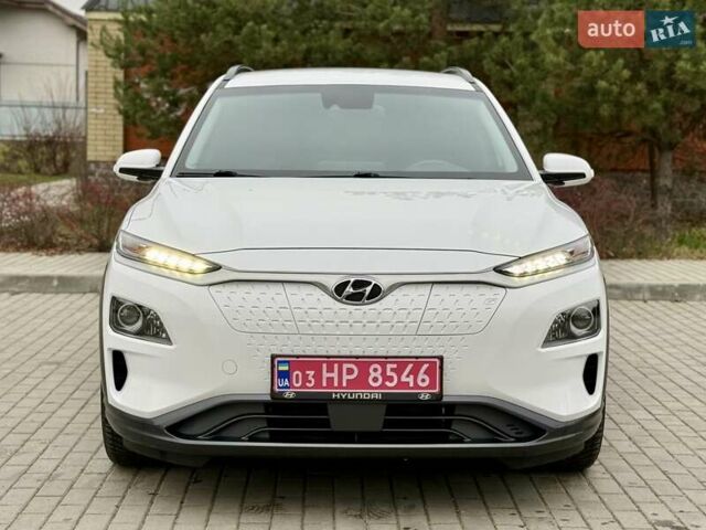 Белый Хендай Kona, объемом двигателя 0 л и пробегом 115 тыс. км за 17250 $, фото 5 на Automoto.ua