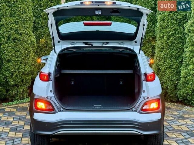 Белый Хендай Kona, объемом двигателя 0 л и пробегом 15 тыс. км за 16700 $, фото 14 на Automoto.ua
