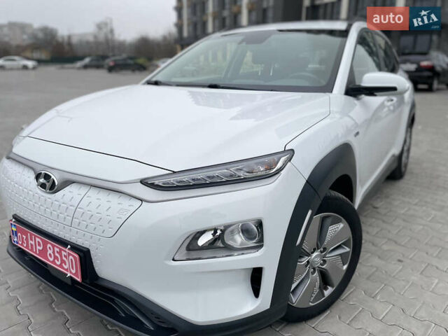 Білий Хендай Kona, об'ємом двигуна 0 л та пробігом 110 тис. км за 17300 $, фото 19 на Automoto.ua