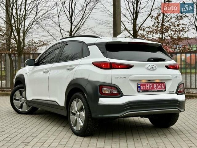 Белый Хендай Kona, объемом двигателя 0 л и пробегом 115 тыс. км за 17250 $, фото 11 на Automoto.ua