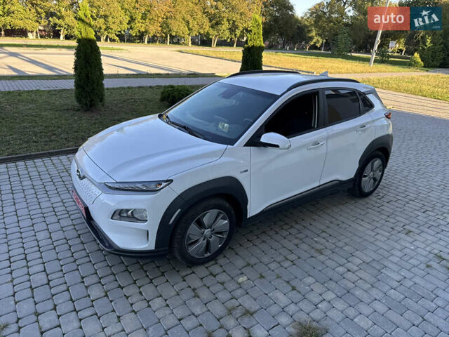 Білий Хендай Kona, об'ємом двигуна 0 л та пробігом 92 тис. км за 17200 $, фото 10 на Automoto.ua
