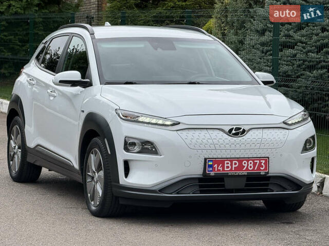 Білий Хендай Kona, об'ємом двигуна 0 л та пробігом 95 тис. км за 18150 $, фото 27 на Automoto.ua