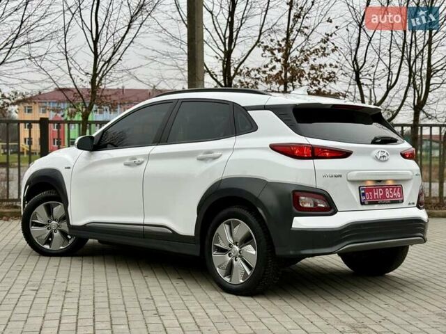 Белый Хендай Kona, объемом двигателя 0 л и пробегом 115 тыс. км за 17250 $, фото 14 на Automoto.ua