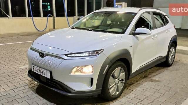 Білий Хендай Kona, об'ємом двигуна 0 л та пробігом 149 тис. км за 17000 $, фото 28 на Automoto.ua