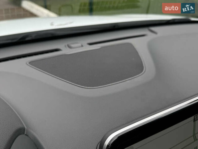 Білий Хендай Kona, об'ємом двигуна 0 л та пробігом 95 тис. км за 18150 $, фото 113 на Automoto.ua