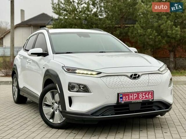 Белый Хендай Kona, объемом двигателя 0 л и пробегом 115 тыс. км за 17250 $, фото 3 на Automoto.ua