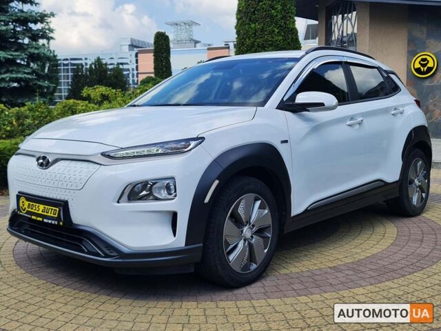 Белый Хендай Kona, объемом двигателя 64 л и пробегом 58 тыс. км за 18700 $, фото 5 на Automoto.ua