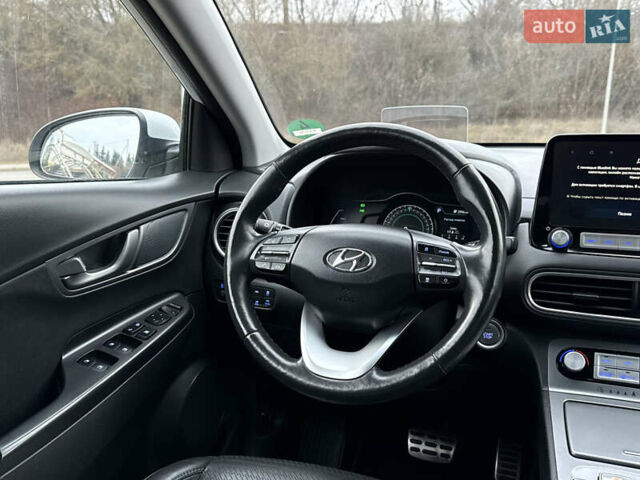 Белый Хендай Kona, объемом двигателя 0 л и пробегом 86 тыс. км за 17800 $, фото 27 на Automoto.ua