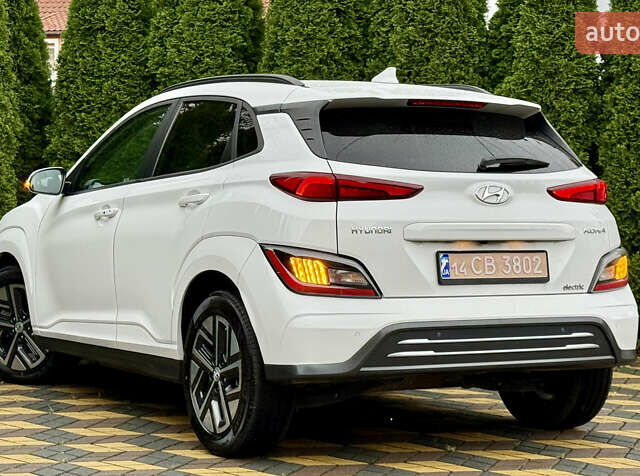 Білий Хендай Kona, об'ємом двигуна 0 л та пробігом 23 тис. км за 16900 $, фото 8 на Automoto.ua