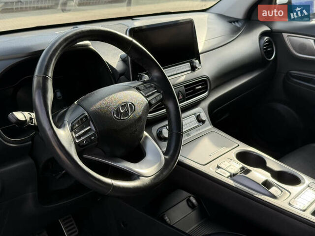 Білий Хендай Kona, об'ємом двигуна 0 л та пробігом 55 тис. км за 19950 $, фото 35 на Automoto.ua