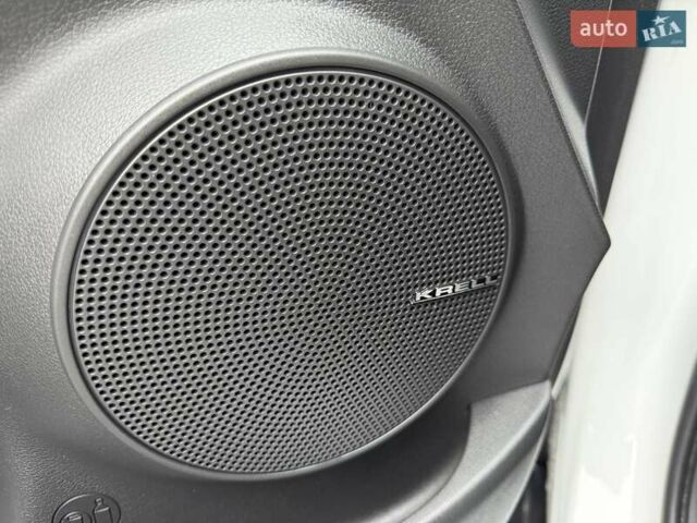 Білий Хендай Kona, об'ємом двигуна 0 л та пробігом 20 тис. км за 18699 $, фото 16 на Automoto.ua