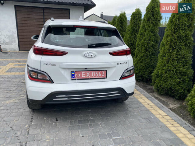 Білий Хендай Kona, об'ємом двигуна 0 л та пробігом 35 тис. км за 15500 $, фото 8 на Automoto.ua