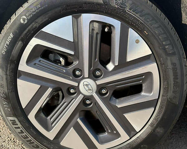 Білий Хендай Kona, об'ємом двигуна 0 л та пробігом 43 тис. км за 16700 $, фото 12 на Automoto.ua