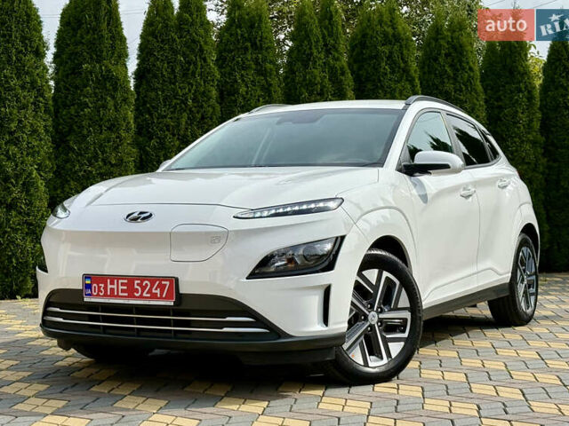 Белый Хендай Kona, объемом двигателя 0 л и пробегом 39 тыс. км за 16900 $, фото 6 на Automoto.ua
