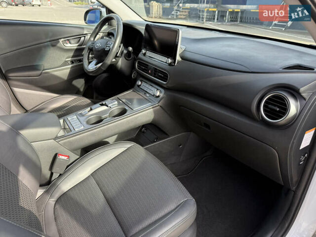 Білий Хендай Kona, об'ємом двигуна 0 л та пробігом 55 тис. км за 19950 $, фото 42 на Automoto.ua