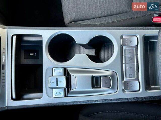 Білий Хендай Kona, об'ємом двигуна 0 л та пробігом 34 тис. км за 16999 $, фото 30 на Automoto.ua