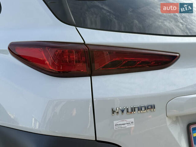 Білий Хендай Kona, об'ємом двигуна 0 л та пробігом 55 тис. км за 19950 $, фото 25 на Automoto.ua